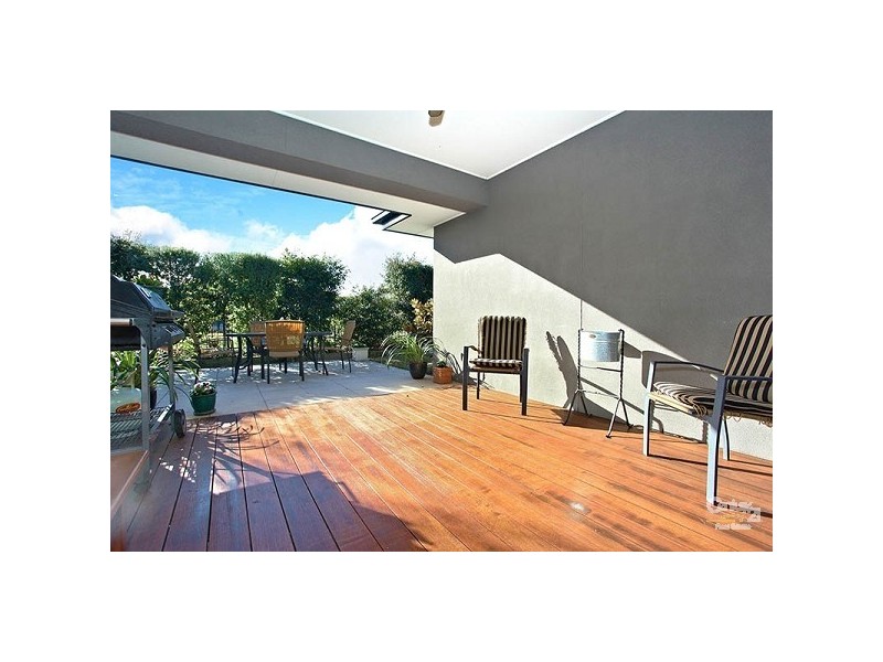 11 Cunningham Crescent, Sandhurst VIC 3977