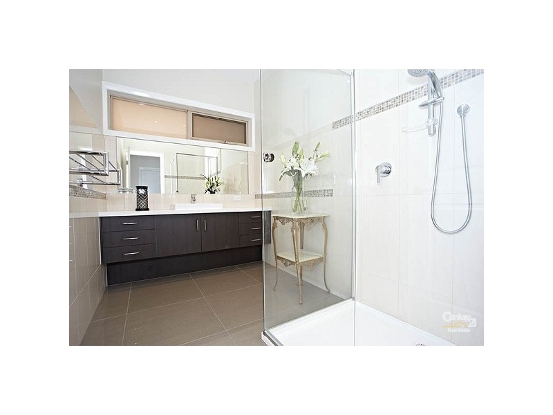 24 Riverside West, Patterson Lakes VIC 3197