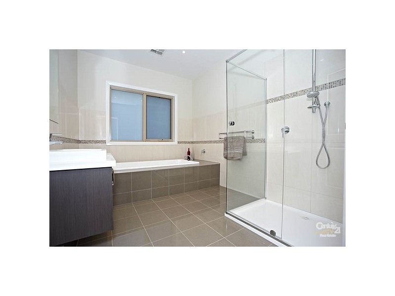 24 Riverside West, Patterson Lakes VIC 3197