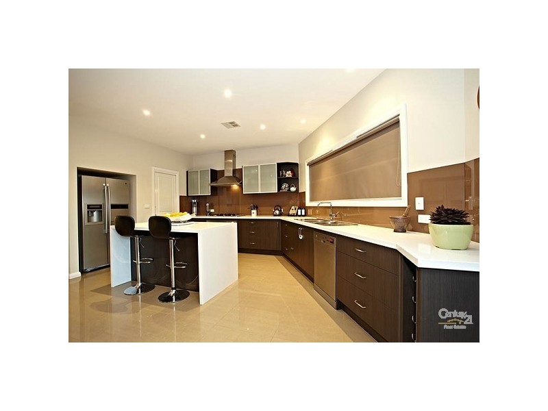 24 Riverside West, Patterson Lakes VIC 3197