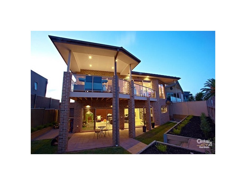 24 Riverside West, Patterson Lakes VIC 3197