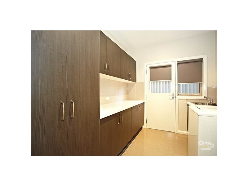 24 Riverside West, Patterson Lakes VIC 3197