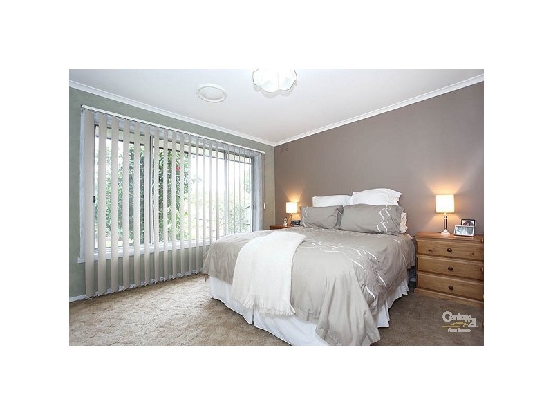 25 Lombard Way, Seaford VIC 3198