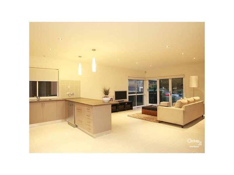 22 Swansea Street, Chelsea VIC 3196