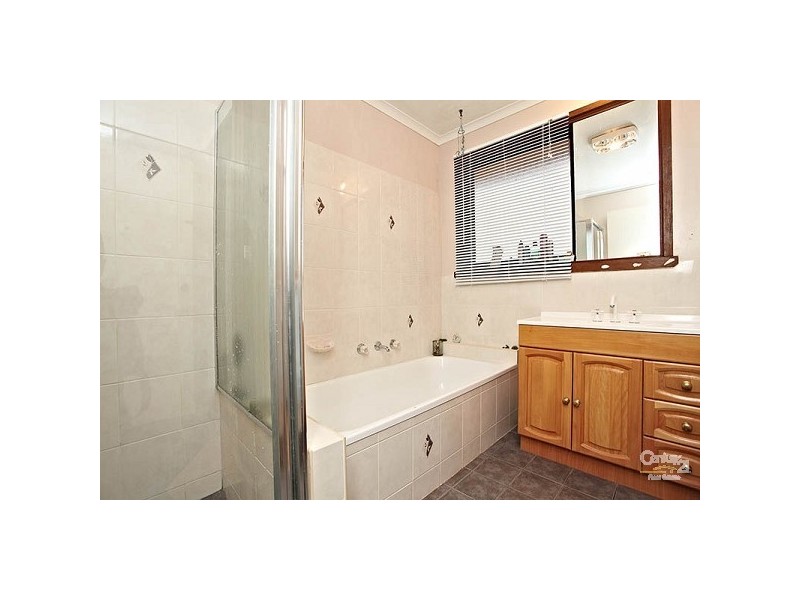 6 Wyong Court, Patterson Lakes VIC 3197