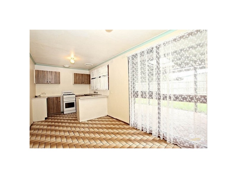 8 Adelong Court, Patterson Lakes VIC 3197