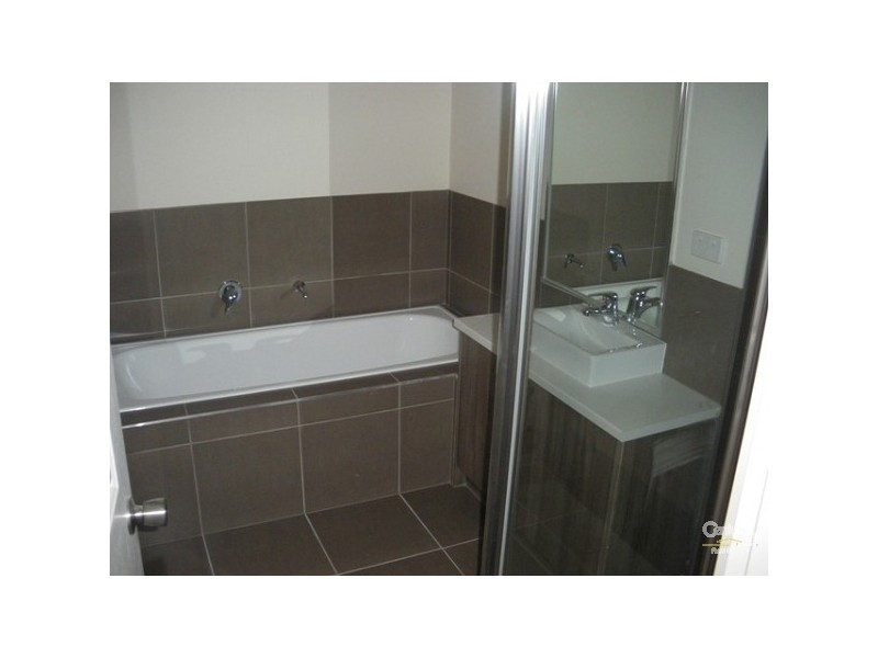 3/5 Serra Close, Langwarrin VIC 3910