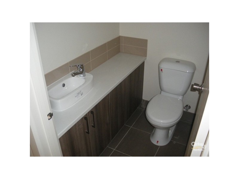 3/5 Serra Close, Langwarrin VIC 3910