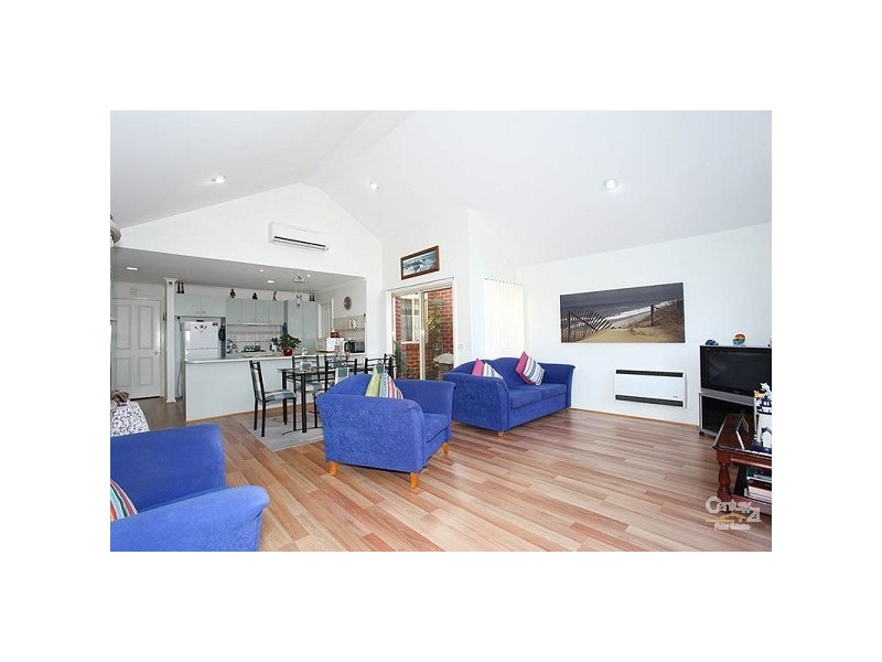 120 Railway Parade, Seaford VIC 3198