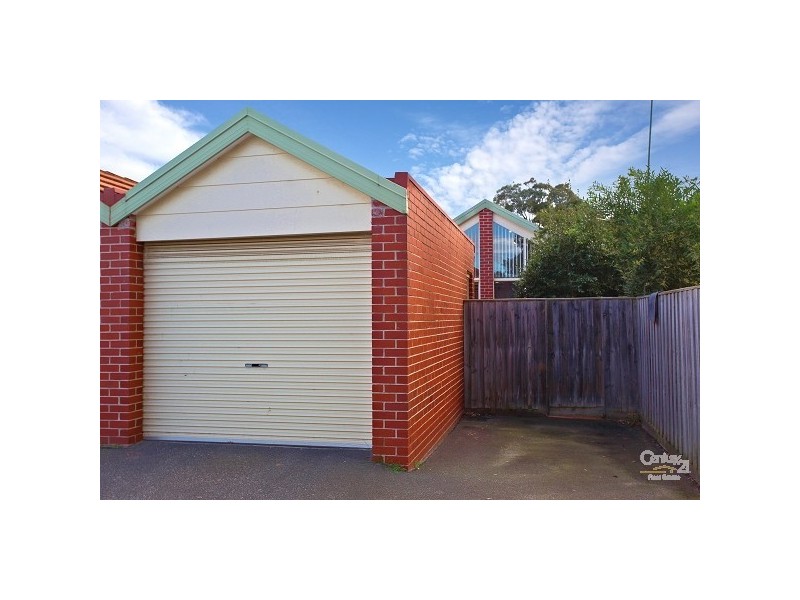 120 Railway Parade, Seaford VIC 3198