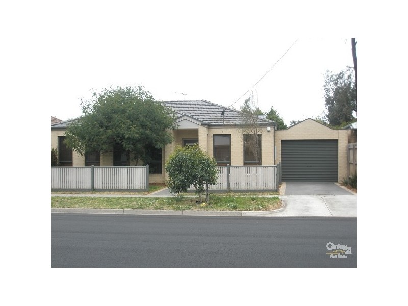 4 Coolibar Avenue, Seaford VIC 3198