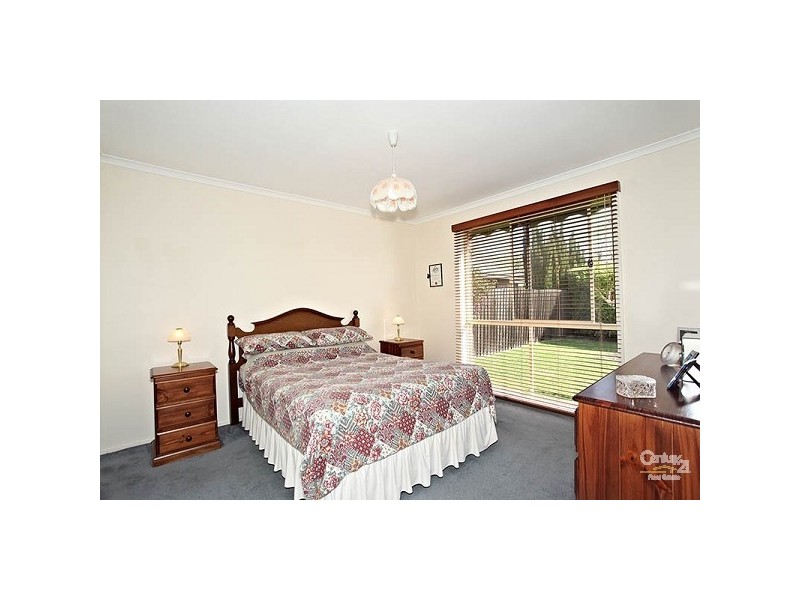 2/11 Myola Street, Carrum VIC 3197