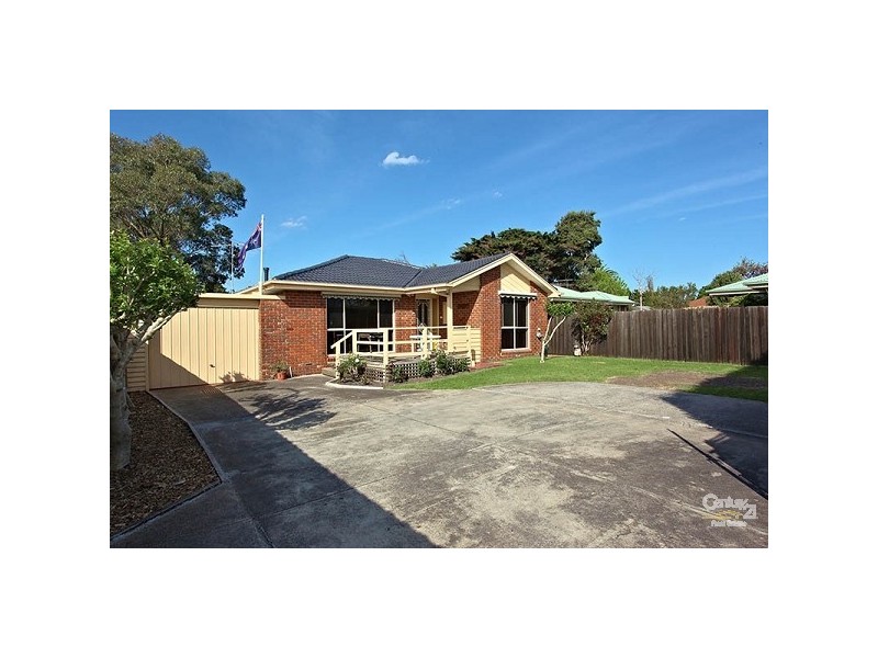 2/11 Myola Street, Carrum VIC 3197