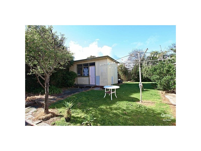12 Eel Race Road, Seaford VIC 3198