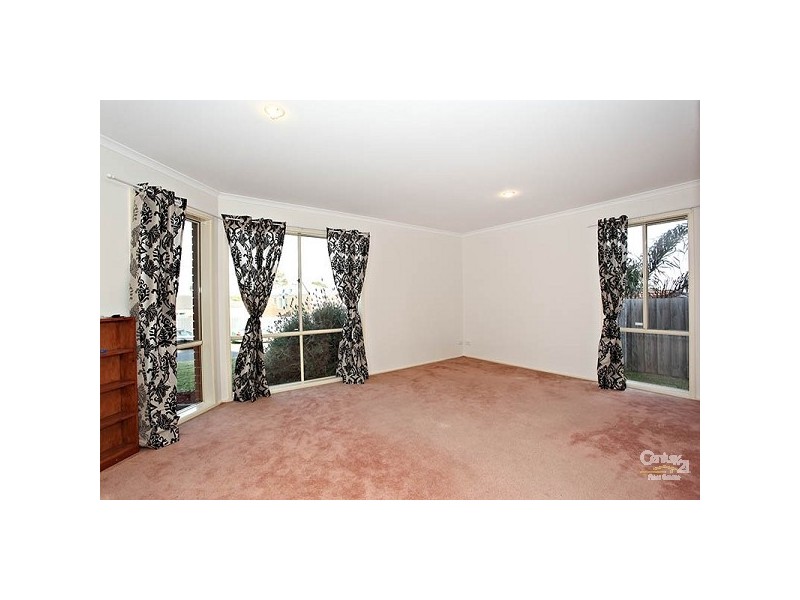 58 Laurel Crescent, Carrum Downs VIC 3201