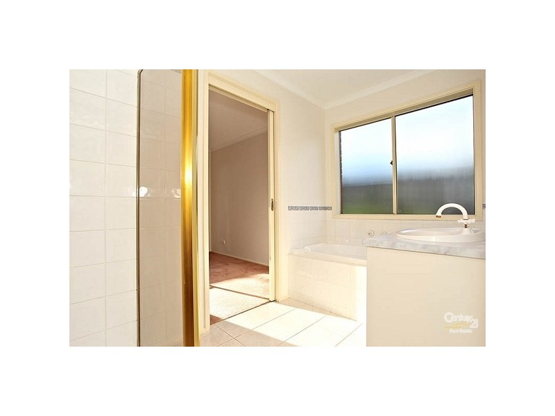 58 Laurel Crescent, Carrum Downs VIC 3201