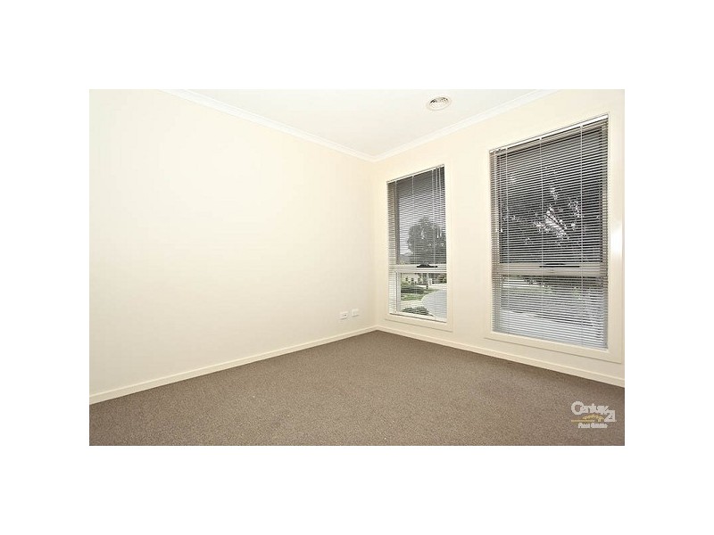 22 Quarterdeck Road, Sandhurst VIC 3977