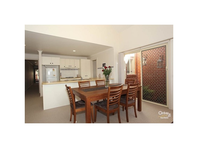 119 Railway Parade, Seaford VIC 3198