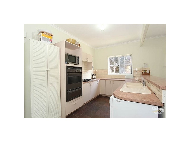 111 Rosslyn Avenue, Seaford VIC 3198