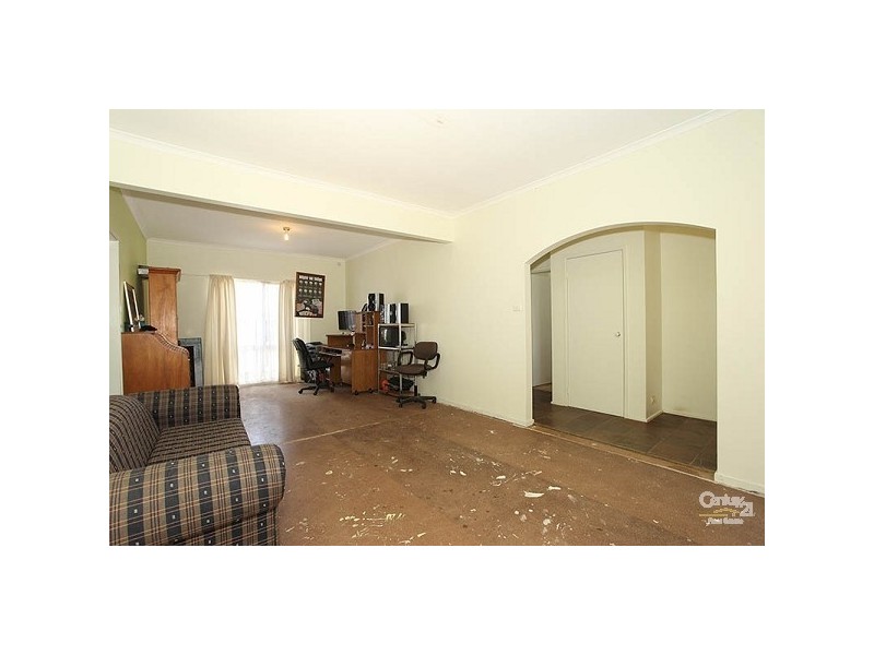 111 Rosslyn Avenue, Seaford VIC 3198