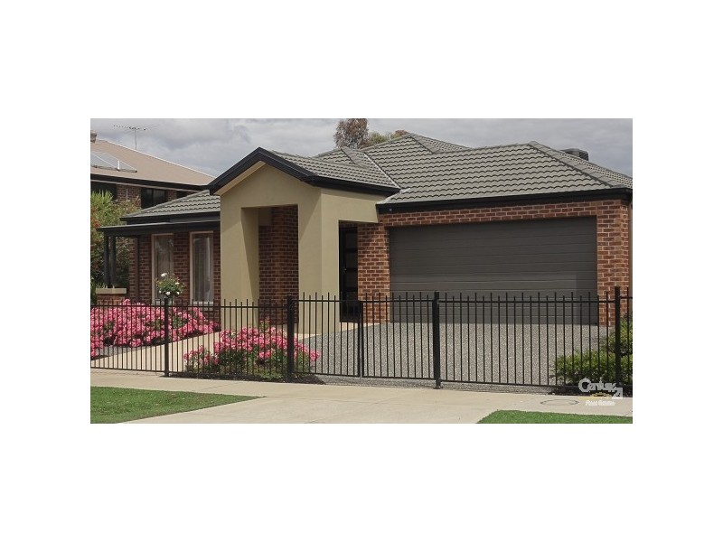 4 Peledora Place, Lyndhurst VIC 3975