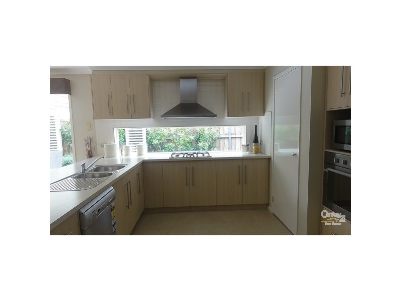 4 Peledora Place, Lyndhurst VIC 3975