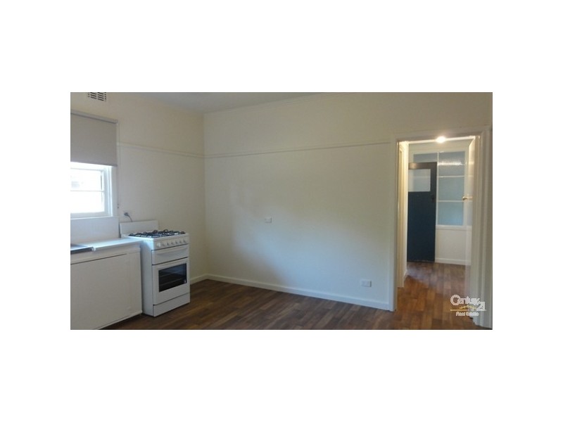 8 Victoria Parade, Frankston VIC 3199