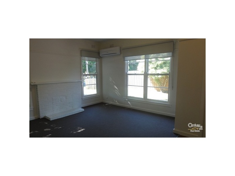 8 Victoria Parade, Frankston VIC 3199