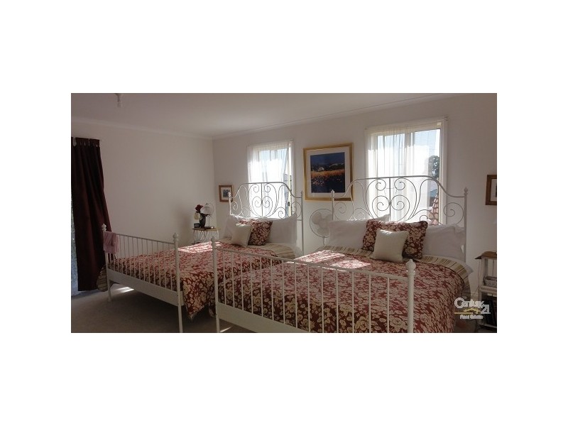 5a Daniel Close, Patterson Lakes VIC 3197