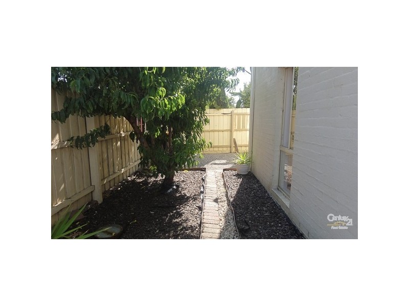 5a Daniel Close, Patterson Lakes VIC 3197