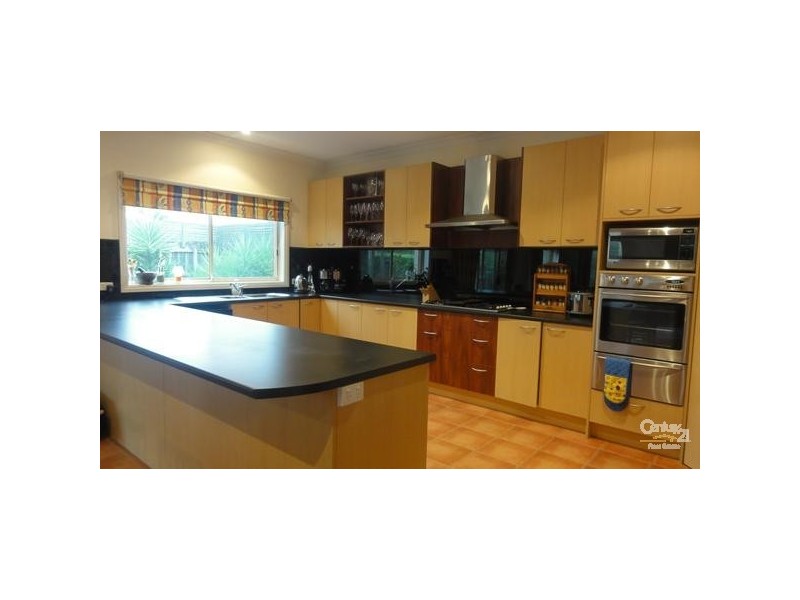 1 Trinity Court, Patterson Lakes VIC 3197