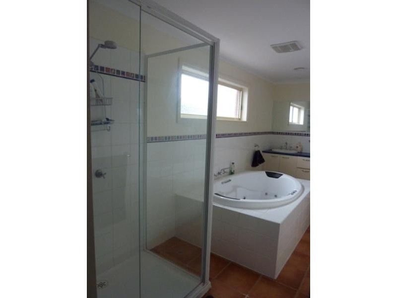 1 Trinity Court, Patterson Lakes VIC 3197