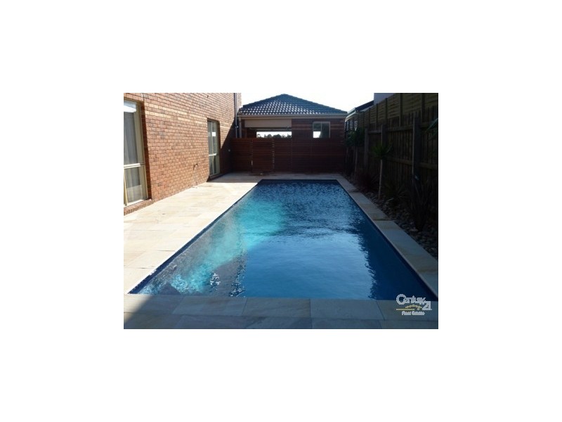 1 Trinity Court, Patterson Lakes VIC 3197