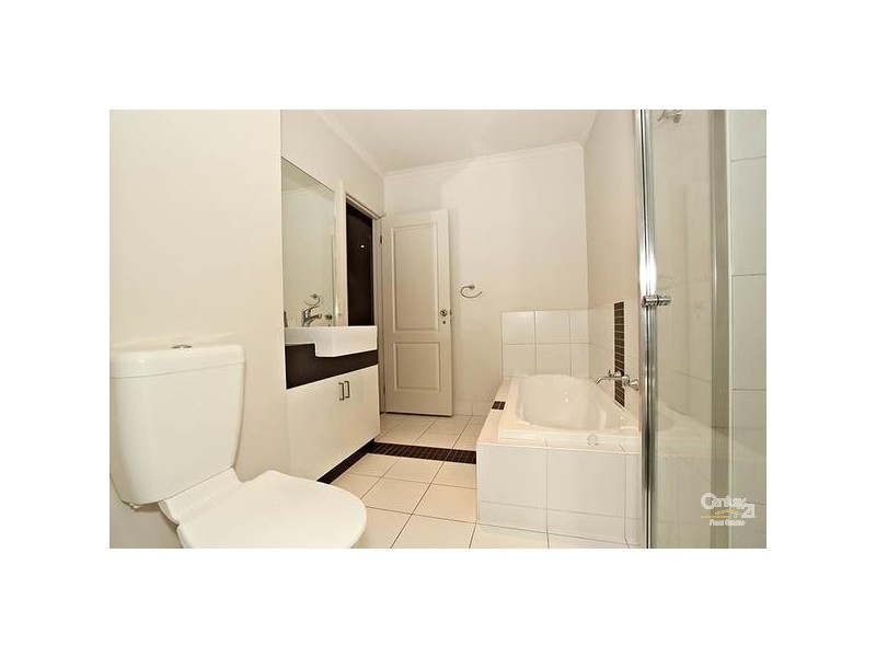 2/84 Nepean Hwy, Seaford VIC 3198