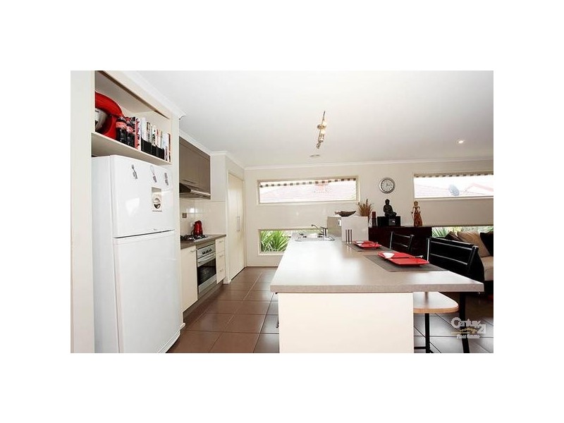 25 Diamond Parade, Skye VIC 3977