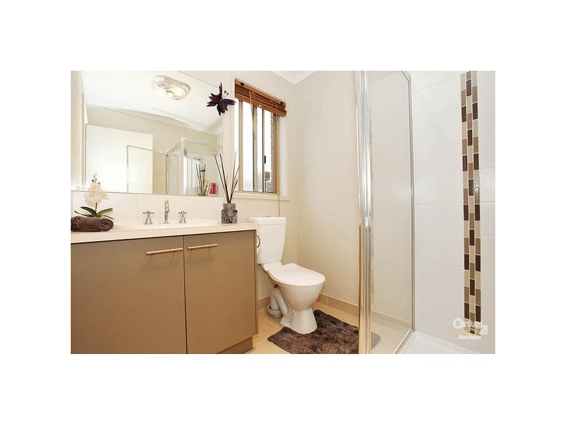 25 Diamond Parade, Skye VIC 3977