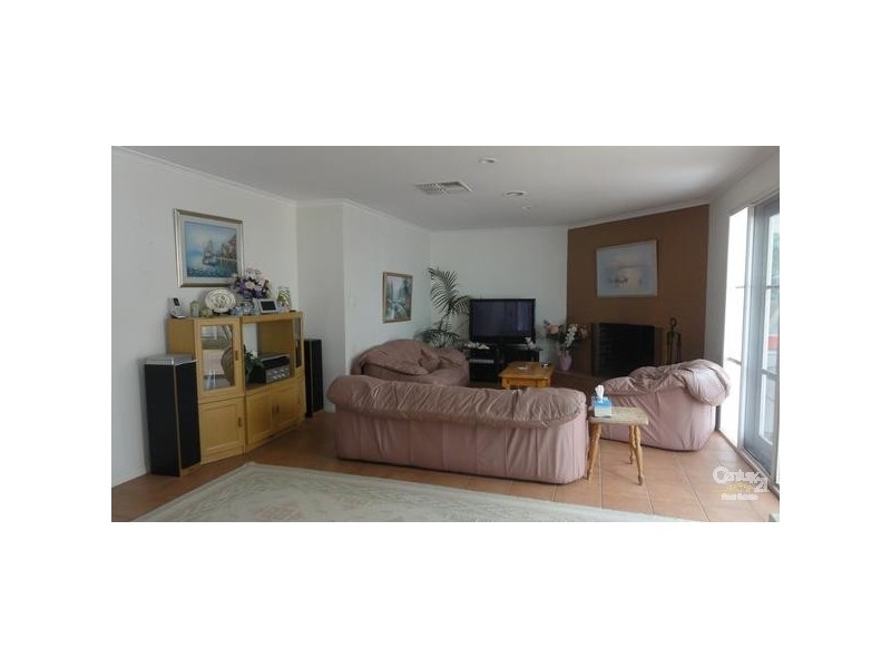 11 Lady Barlow Court, Patterson Lakes VIC 3197