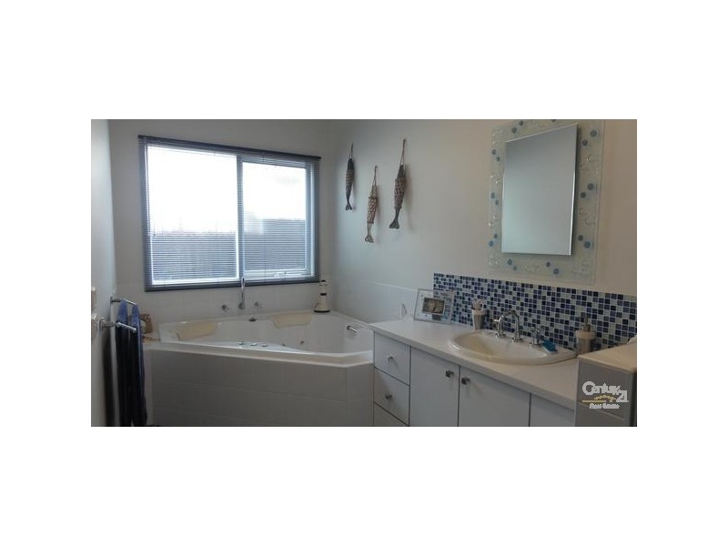 7 Coolibar Avenue, Seaford VIC 3198