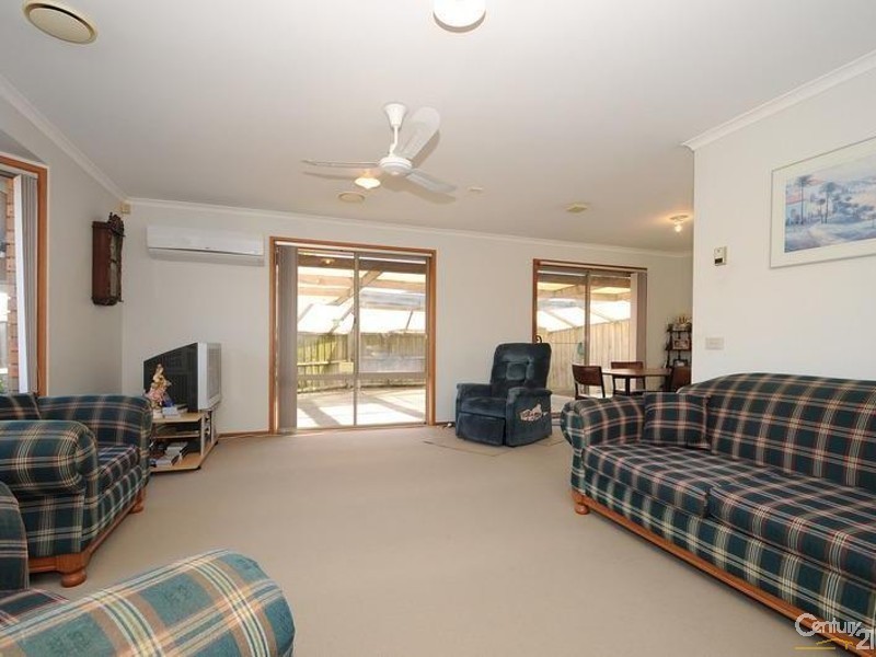 2/5 Ocean Reef Drive, Patterson Lakes VIC 3197