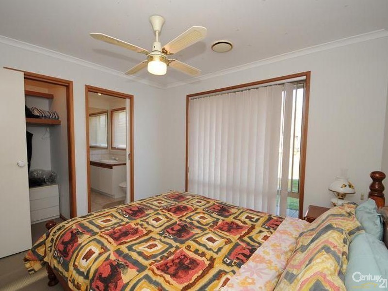 2/5 Ocean Reef Drive, Patterson Lakes VIC 3197