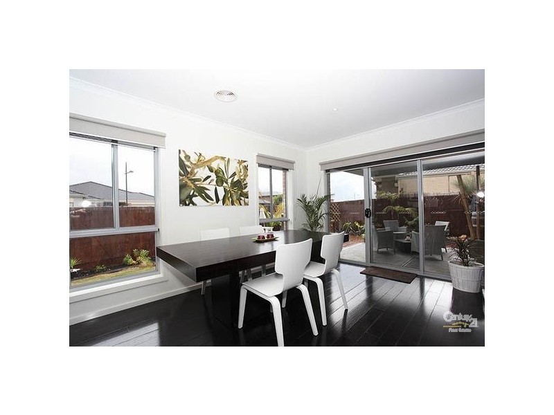 1 Ethereal Way, Sandhurst VIC 3977