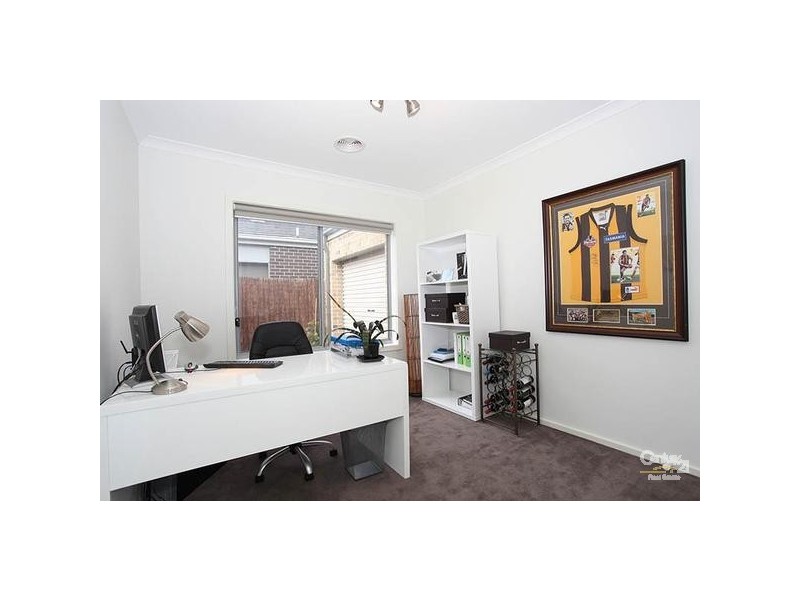 1 Ethereal Way, Sandhurst VIC 3977