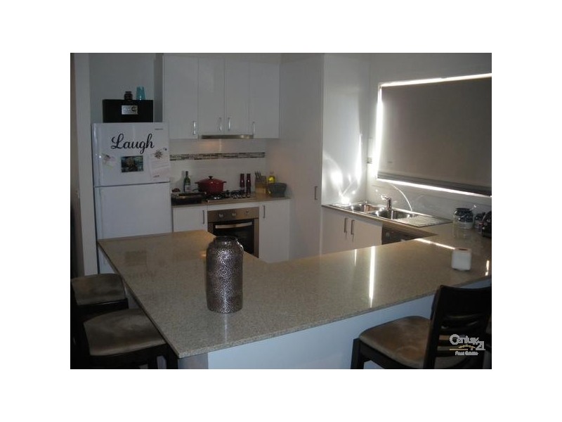 11/5 Serra Close, Langwarrin VIC 3910