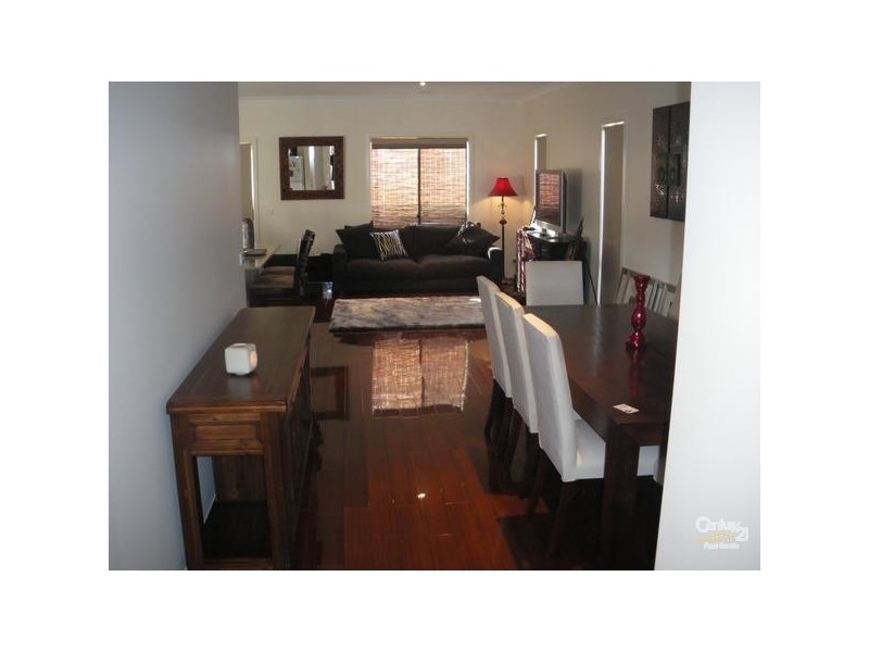 11/5 Serra Close, Langwarrin VIC 3910