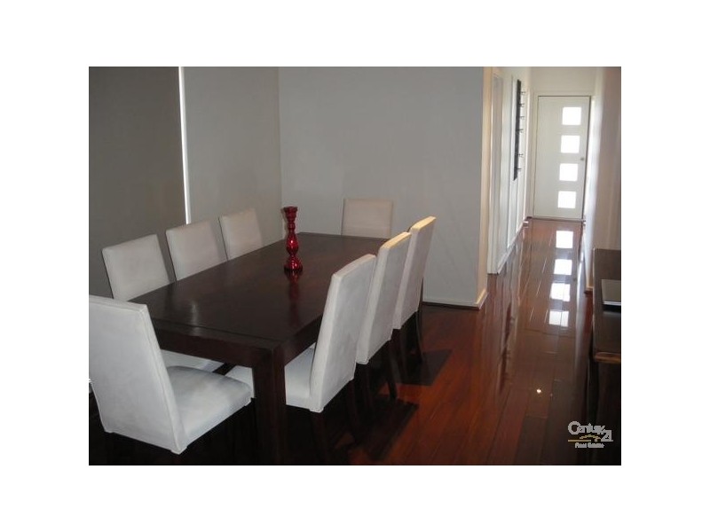 11/5 Serra Close, Langwarrin VIC 3910