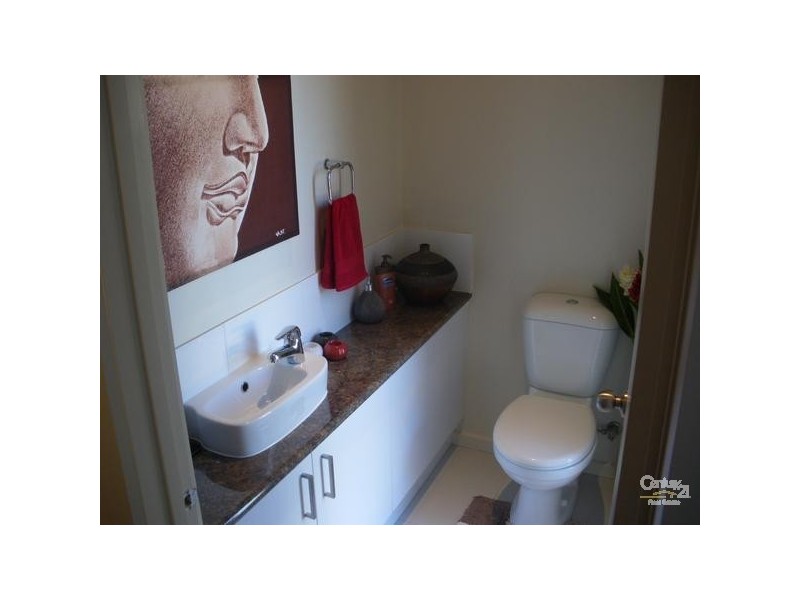 11/5 Serra Close, Langwarrin VIC 3910