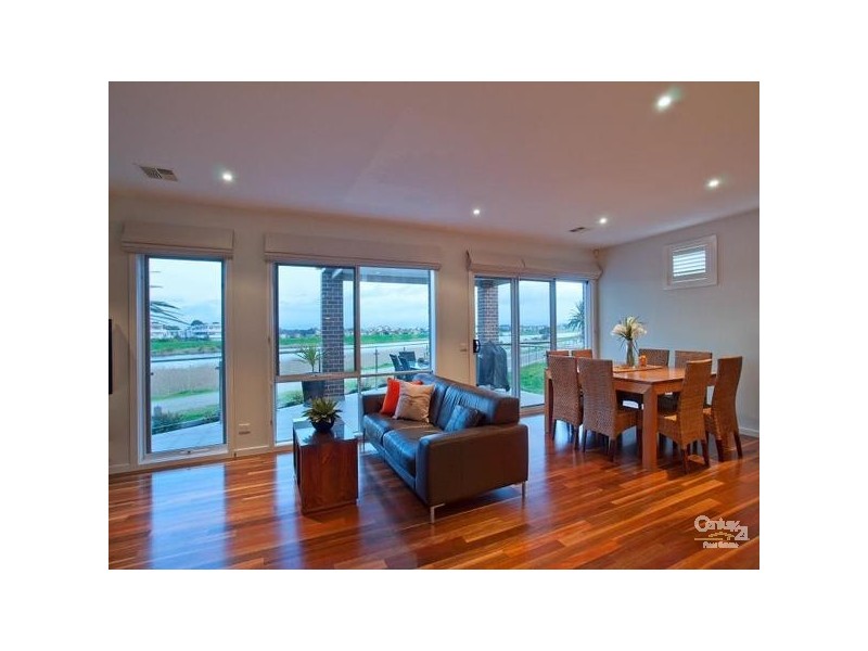 28 Riverside West, Patterson Lakes VIC 3197