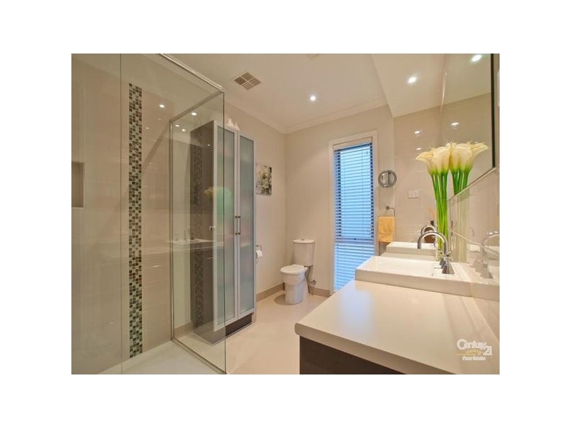 28 Riverside West, Patterson Lakes VIC 3197