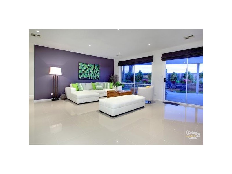 28 Riverside West, Patterson Lakes VIC 3197