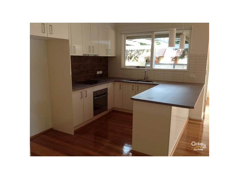 2 Holroyd Street, Seaford VIC 3198